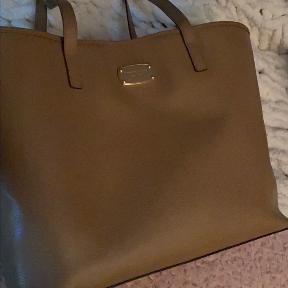 Michael Kors tote